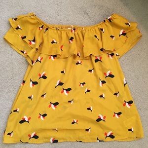 🆕 Target yellow off the shoulder blouse